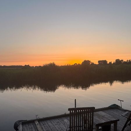 Luxe En Ruim Chalet Met Airco Bij Leekstermeer Matsloot Екстериор снимка
