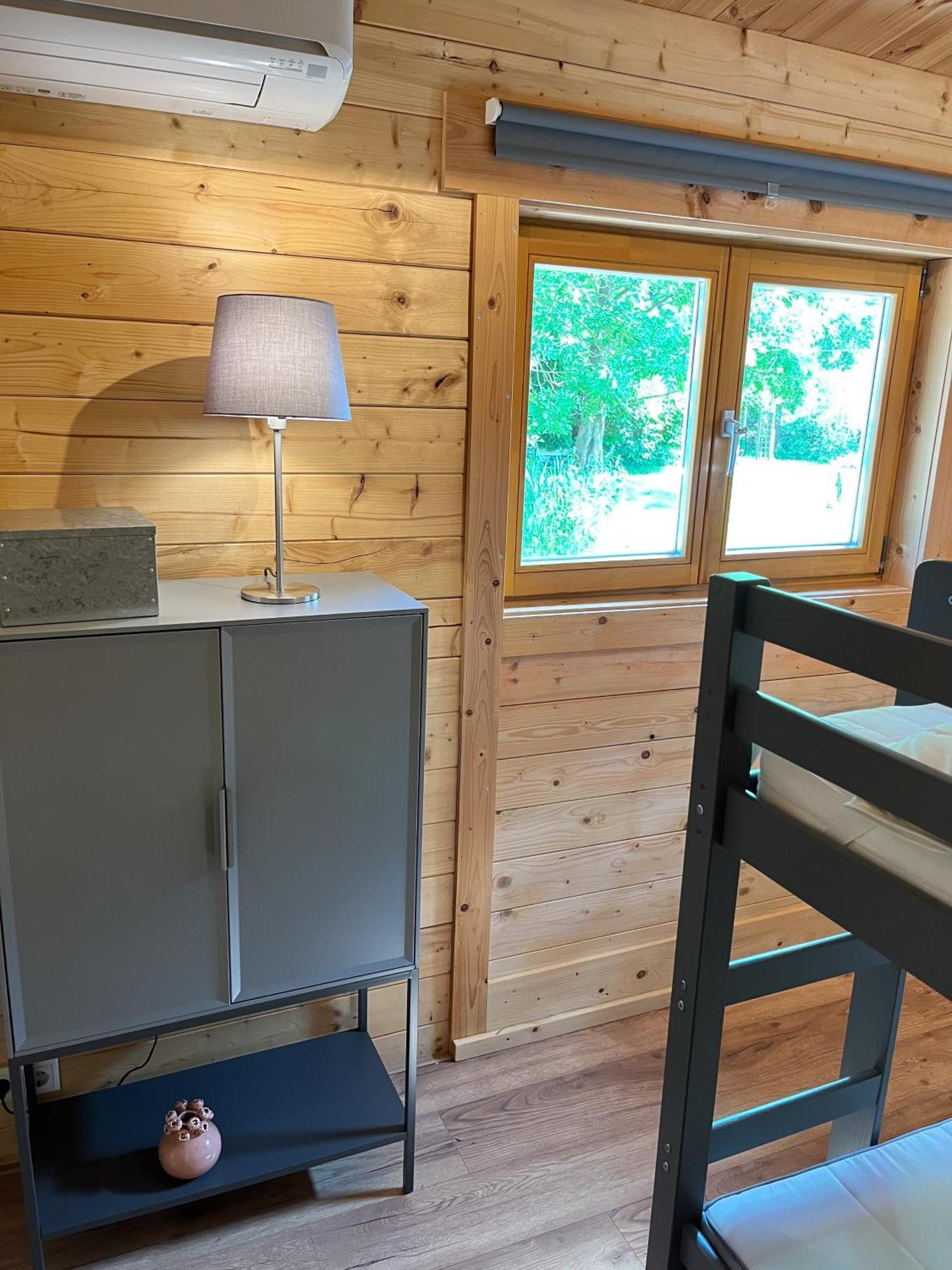 Luxe En Ruim Chalet Met Airco Bij Leekstermeer Matsloot Екстериор снимка