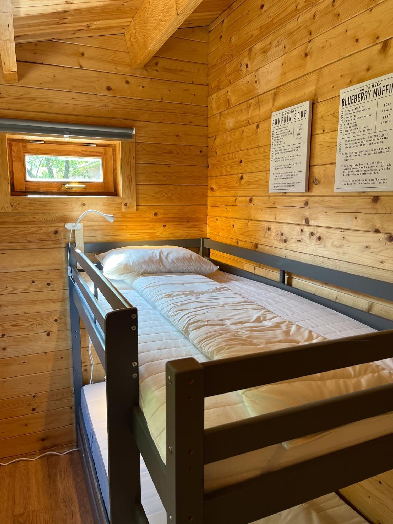 Luxe En Ruim Chalet Met Airco Bij Leekstermeer Matsloot Екстериор снимка